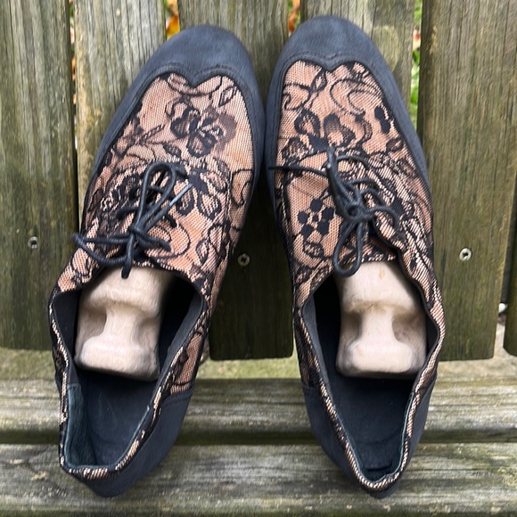 unbranded Shoes - Womens Black and Beige Lace-Overlay Flats - originally purchased in UK